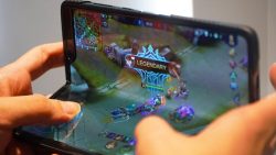 6 Mandatory Smartphone Specs for Pro Player Gamers!